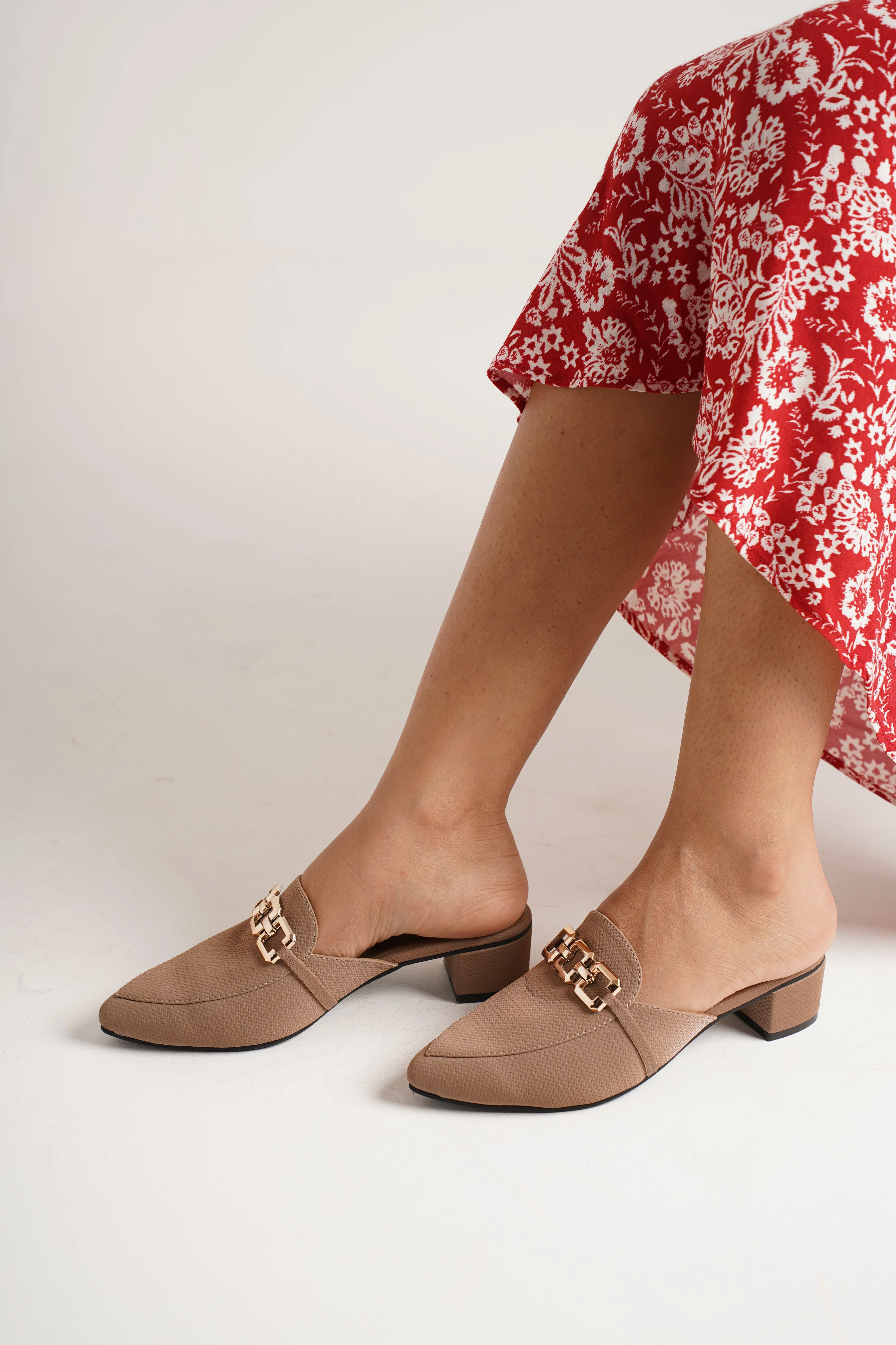 Jm Looks Chain Embellished Mule Loafers - Image 10