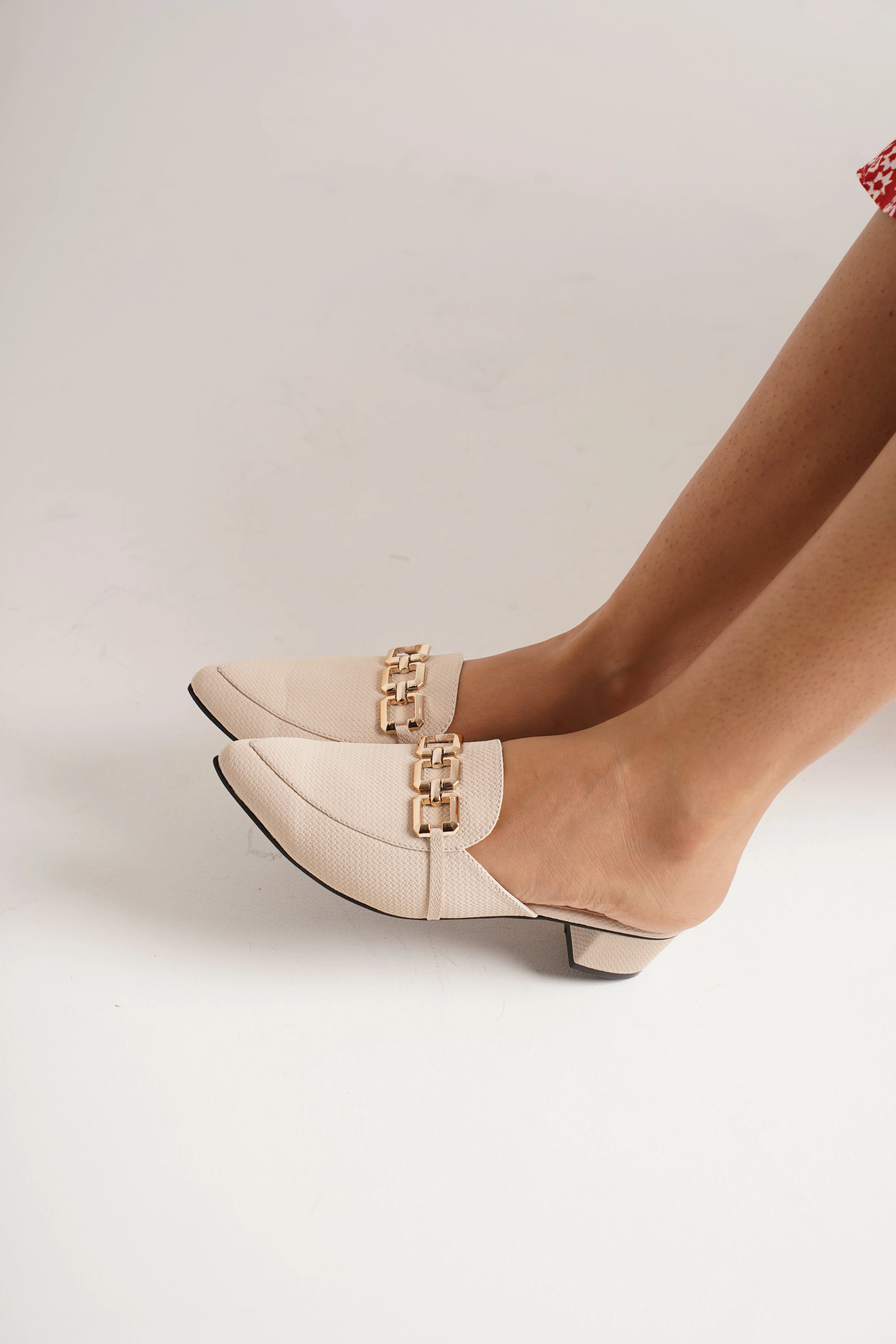 Jm Looks Chain Embellished Mule Loafers - Image 7