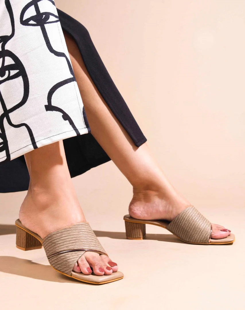 Jm Looks Textured Strap Block Heel Slides - Image 5