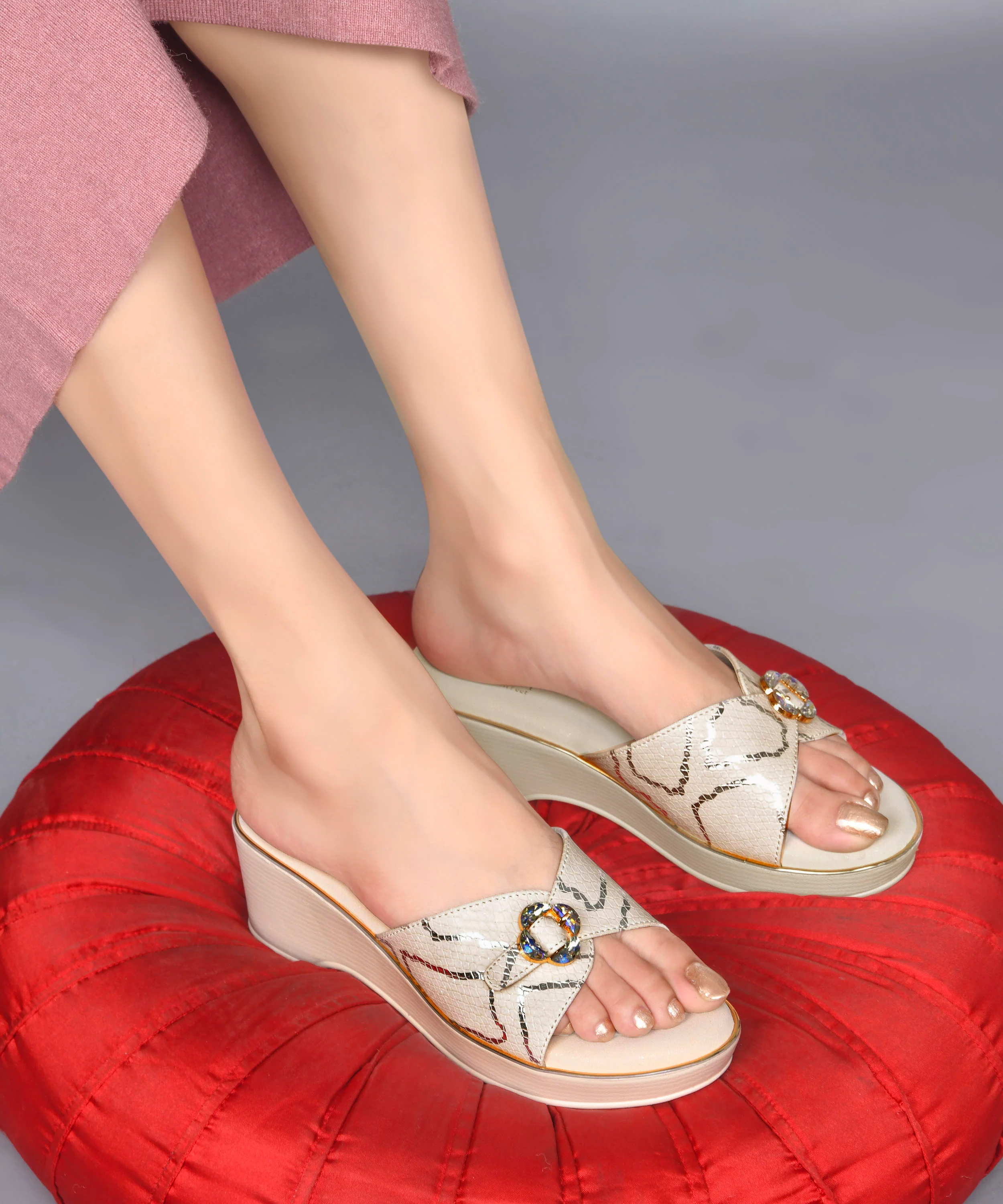 Textured Floral Buckle Wedge Sandals for Women - Image 11