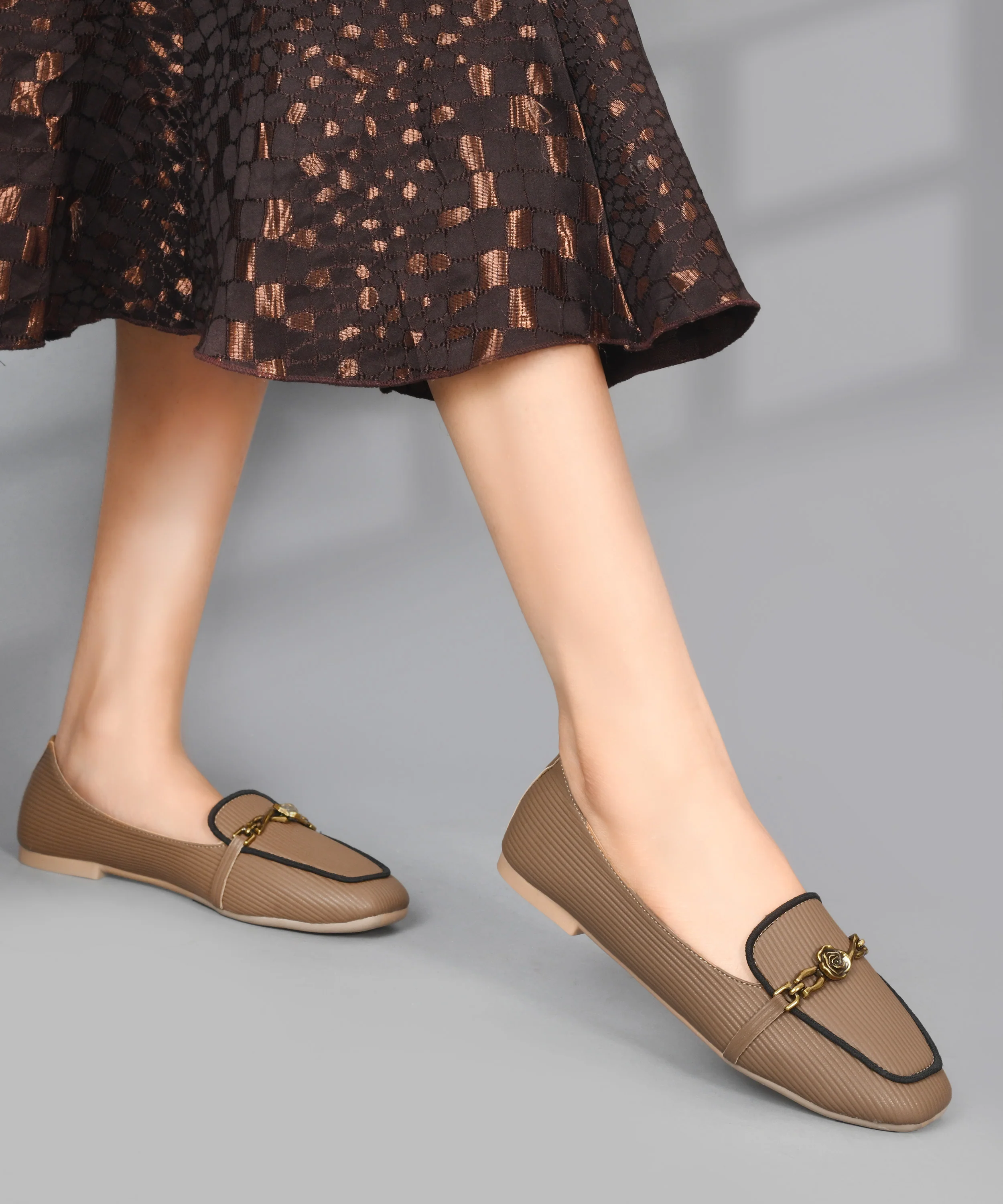 Textured Loafers with Chain Detail & Cushioned Sole - Image 16
