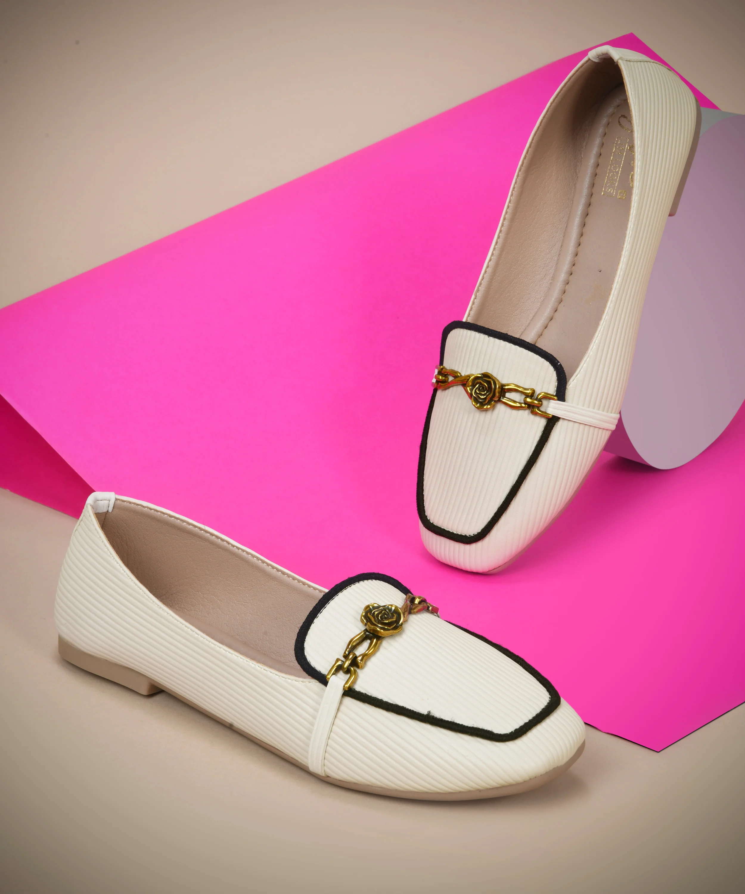 Textured Loafers with Chain Detail & Cushioned Sole - Image 7