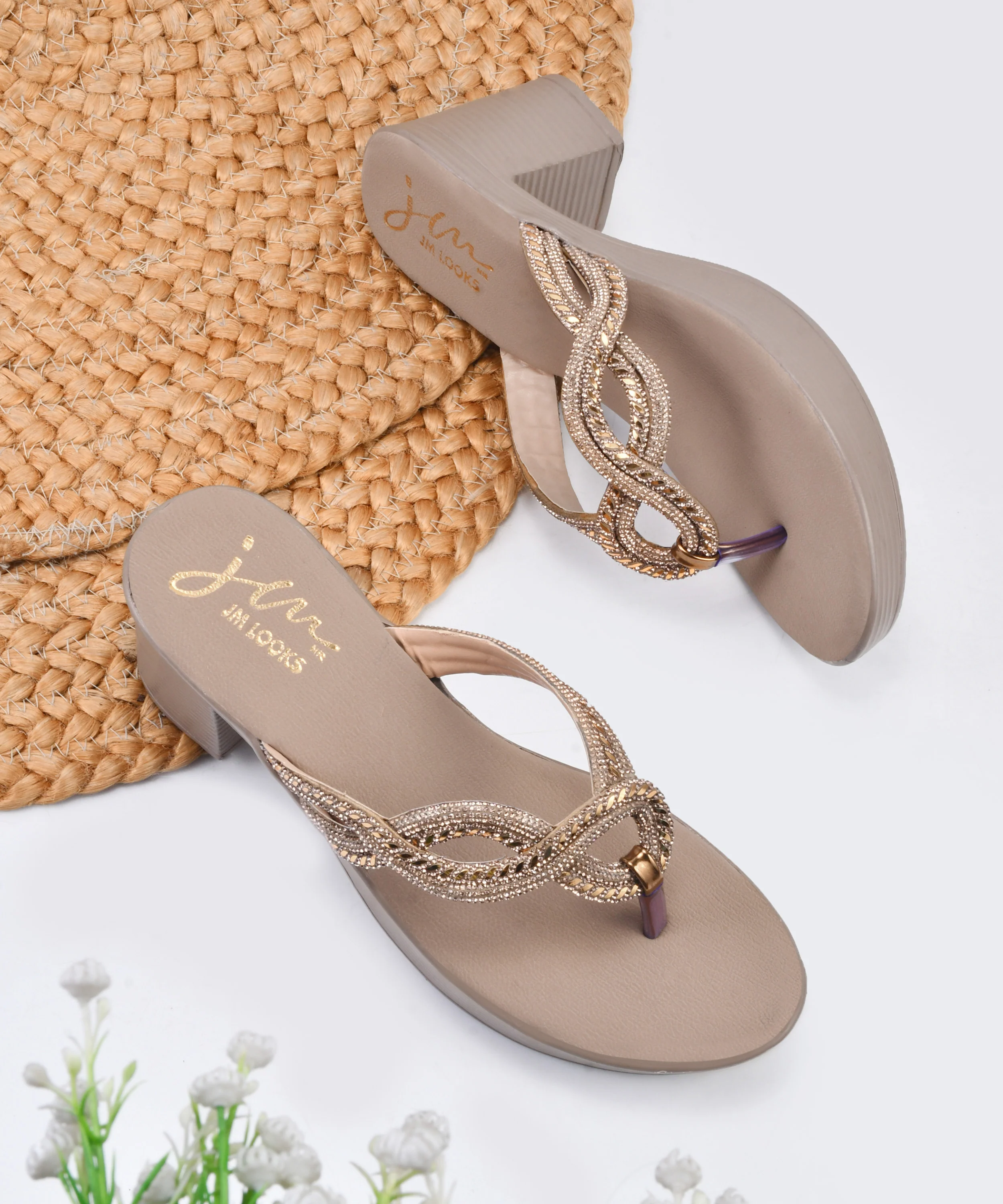 Trendy Slip-On Wedges with Elegant Finish - Image 13