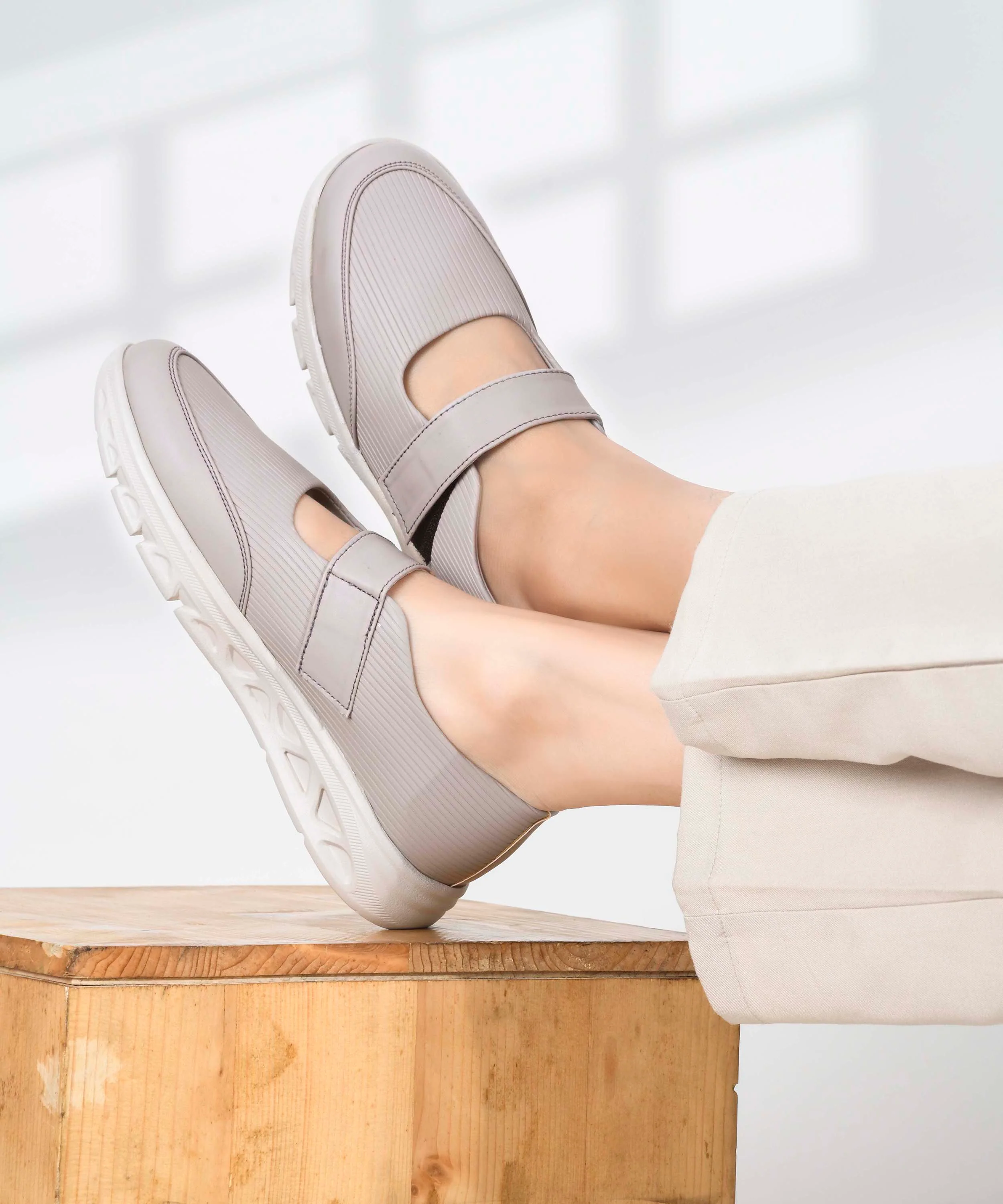 JM Looks Velcro Strap Casual Walking Shoes - Image 9