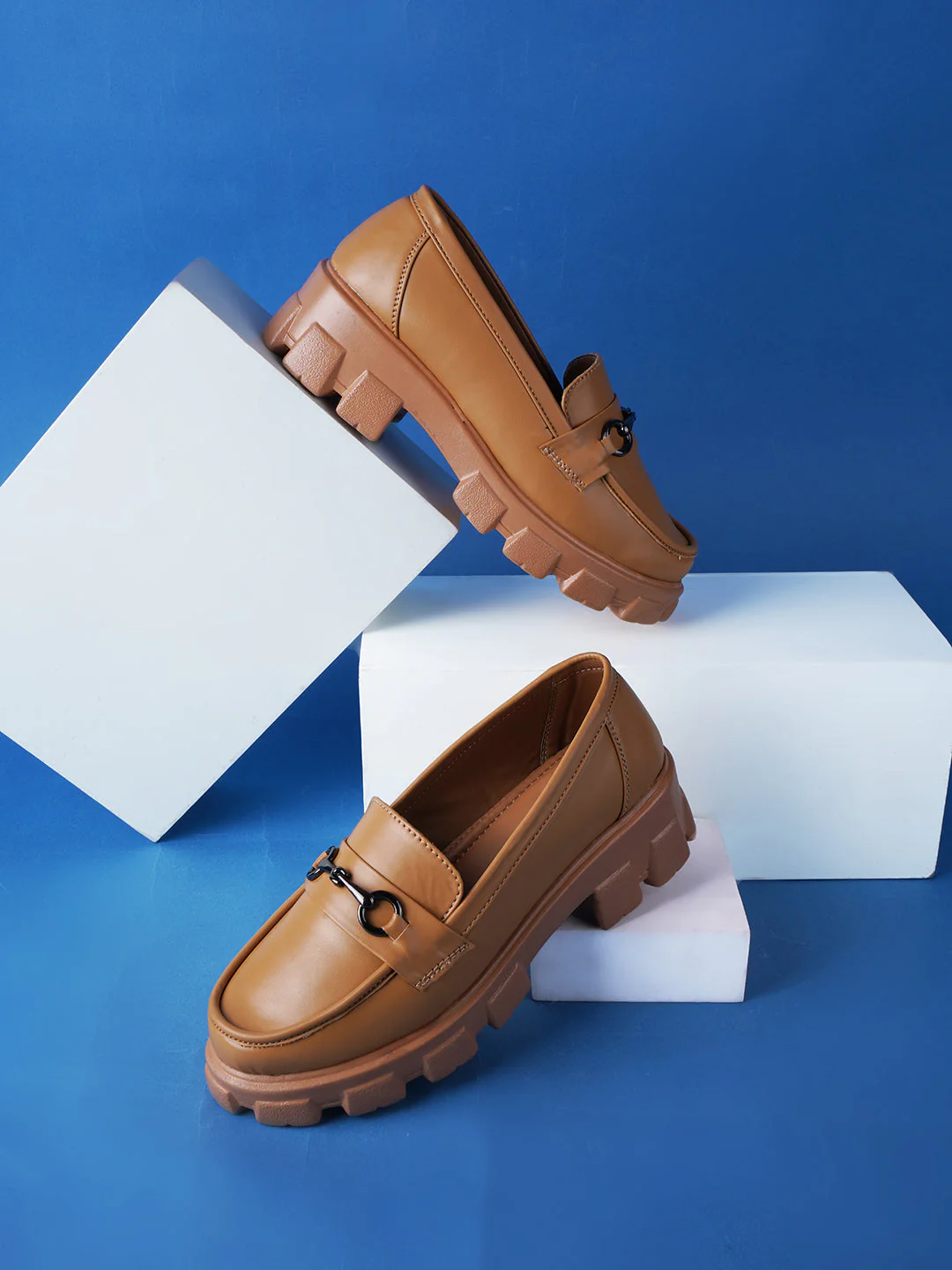Women Buckled Heeled Horsebit Loafers - Image 13