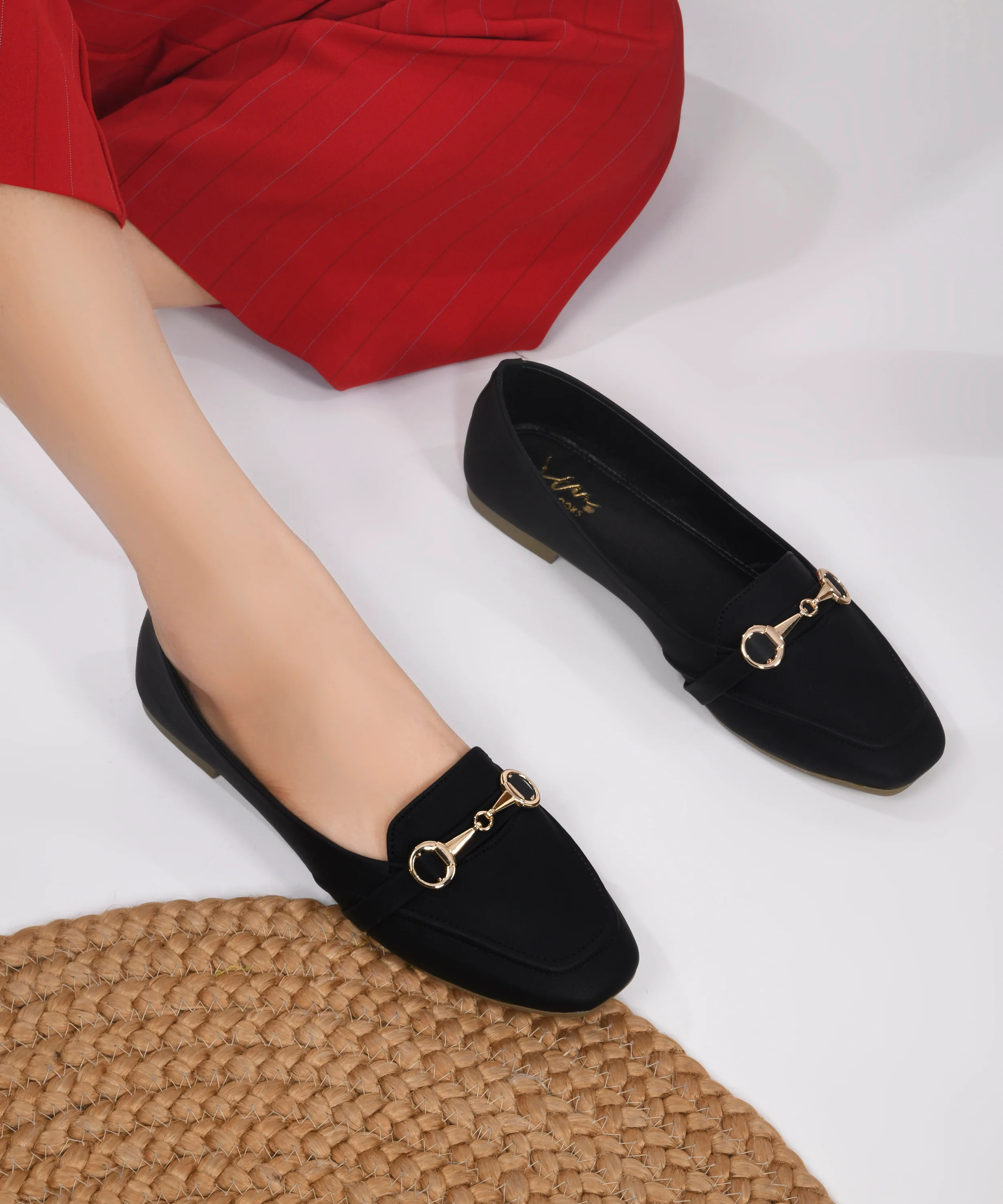 Women Flat Loafers with Metal Horsebit - Image 4