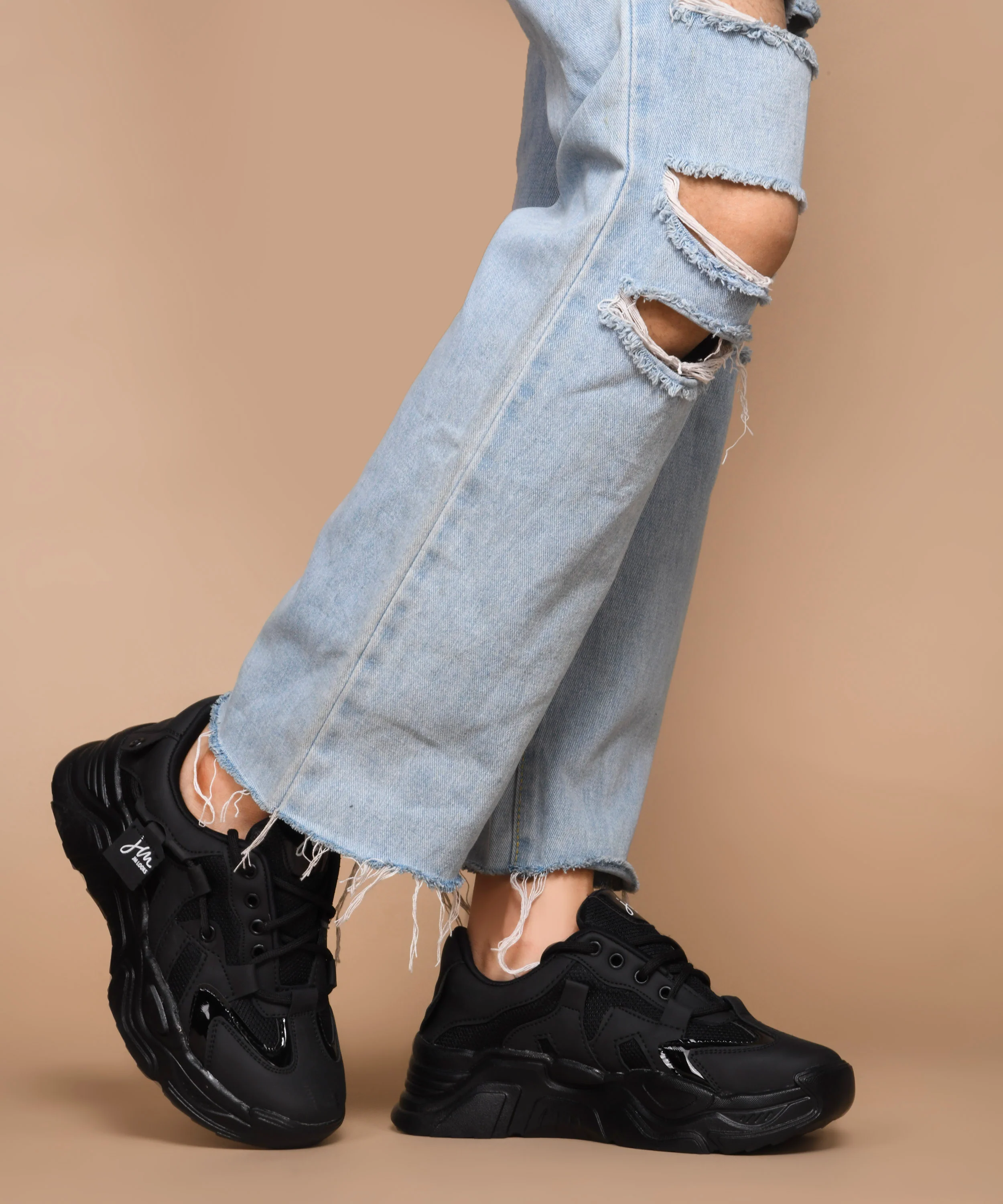 Women’s Chunky Lace-Up Casual Sneakers with Cushioned Sole - Image 4
