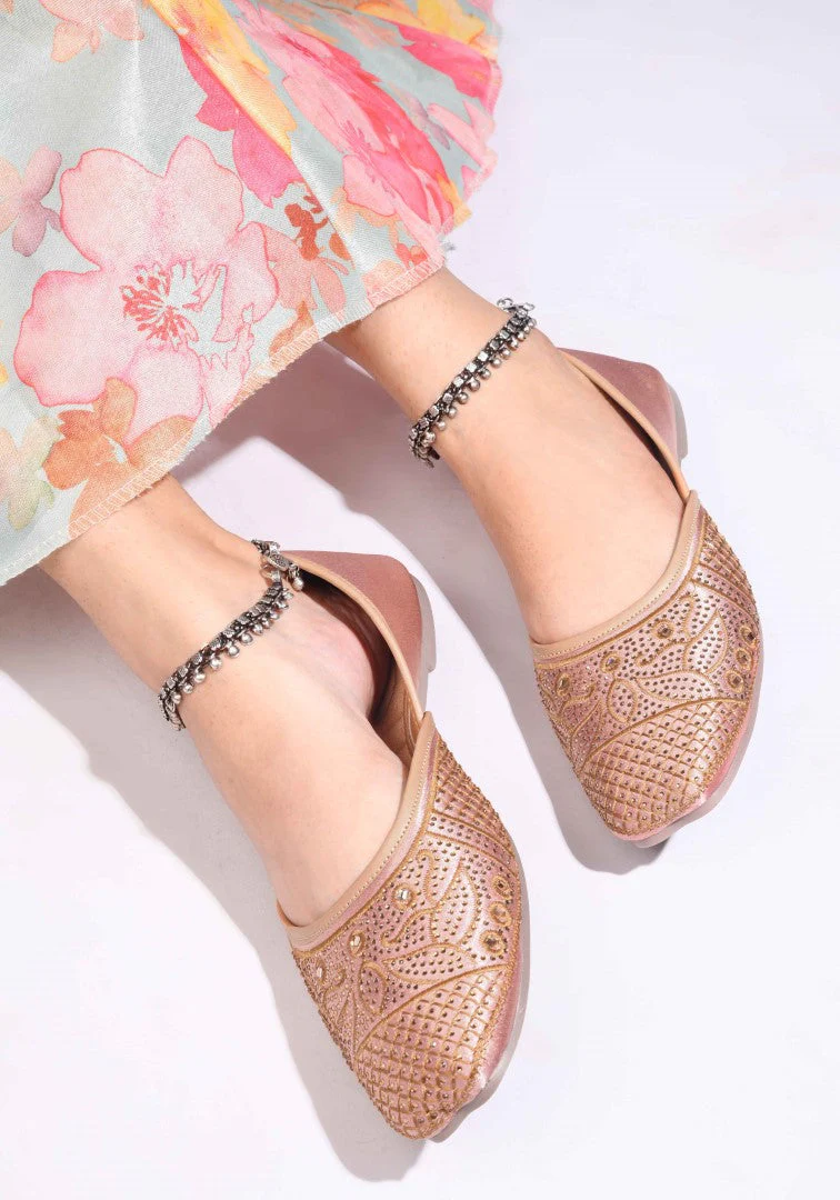 JM Looks Women's Embellished Festive Juttis - Image 3