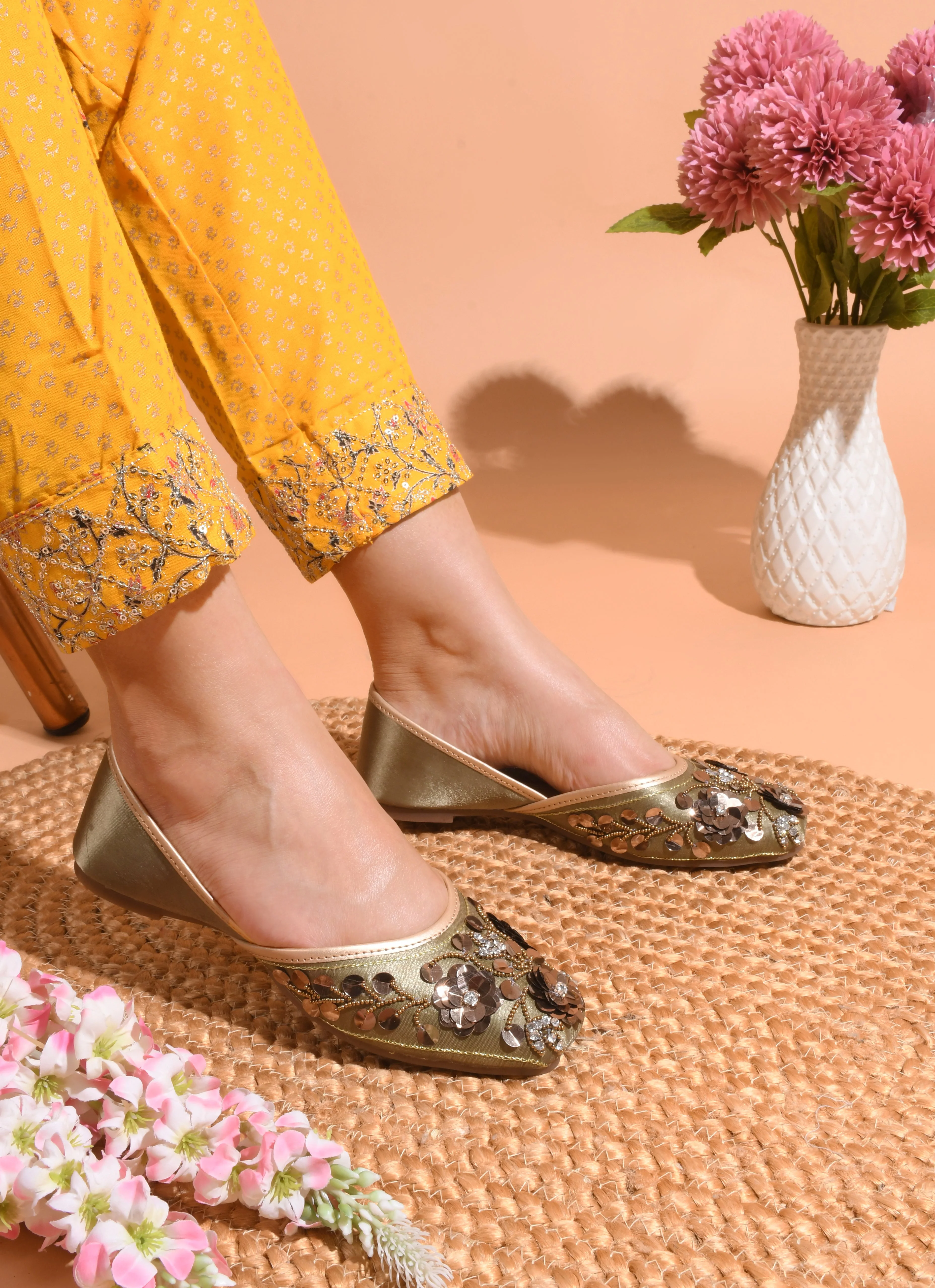 Jm Looks Embellished Women's Juttis & Mojaris - Image 4